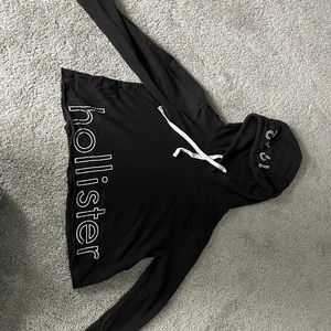 Hollister cropped hoodie